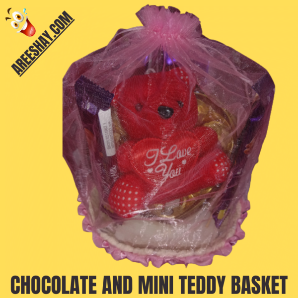 BUY FERRY ROSE CHOCOLATE AND MINI GIFT BASKET ONLINE