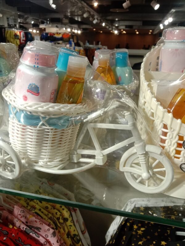 BABY CARE GIFT BASKET CYCLE